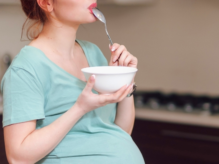 pregnancy snacks to lessen nausea